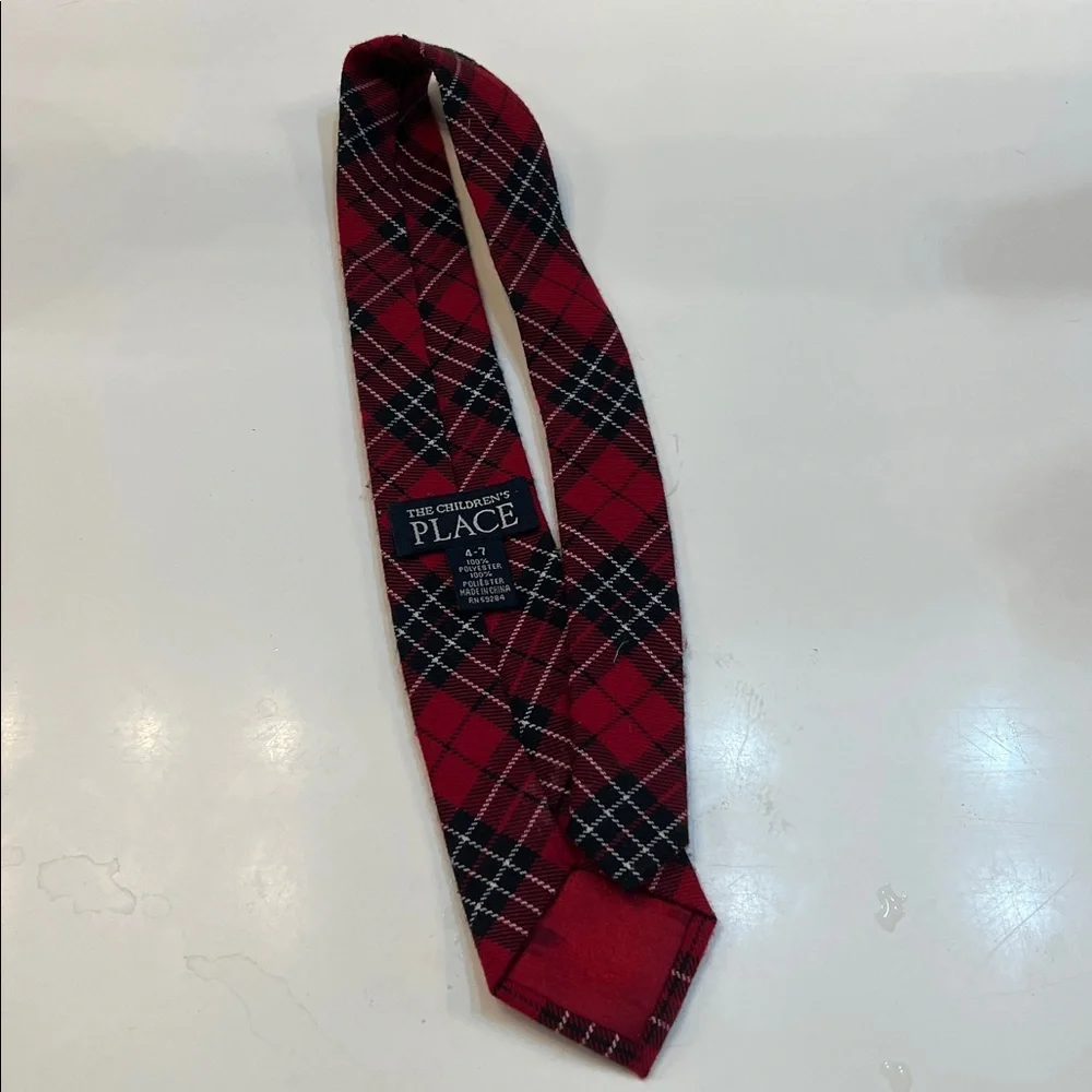 Boys Classic Red Plaid Holiday Christmas Tie size: 4-7